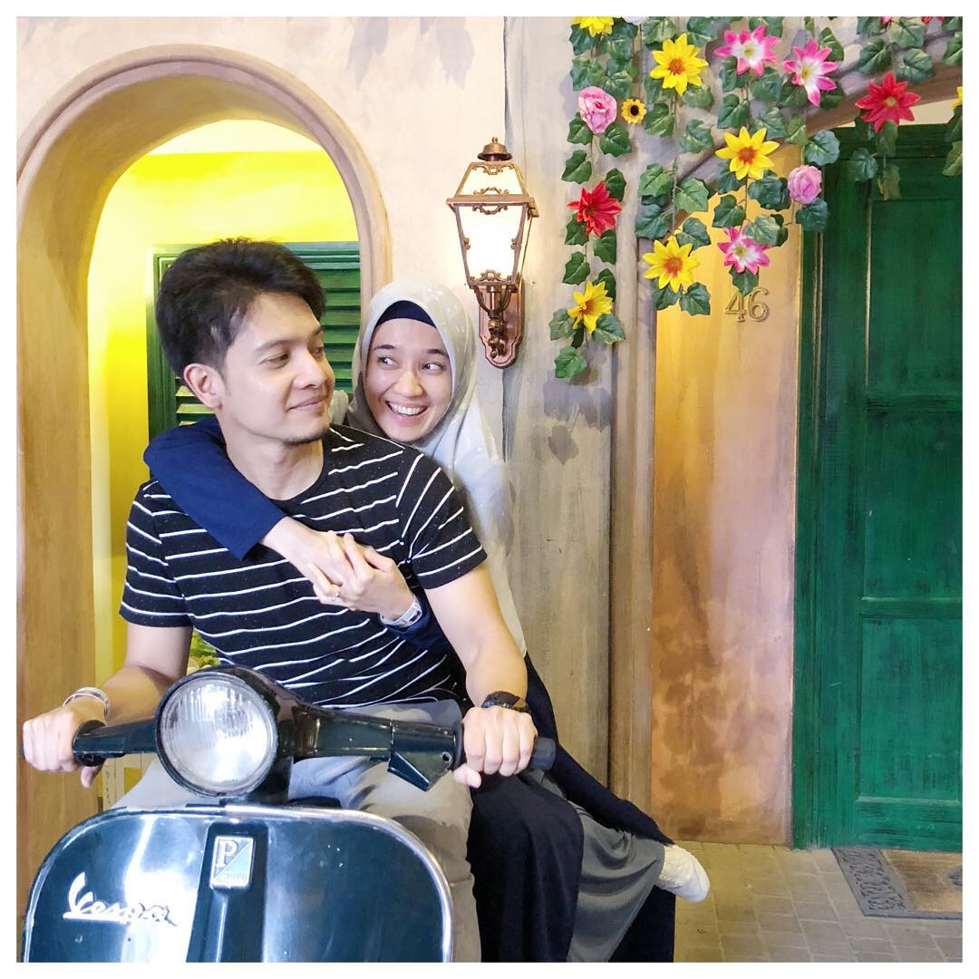 Keluarga artis Dimas Seto dan Dhini Aminarti. (Instagram/@dhiniaminarti)