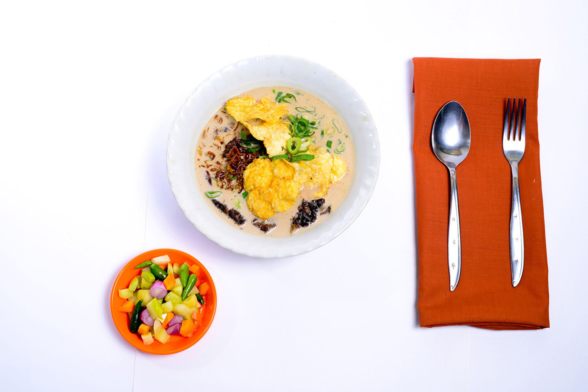 Menu soto betawi di Warung Soto Betawi H. Maruf. (sotobetawimaruf.com)