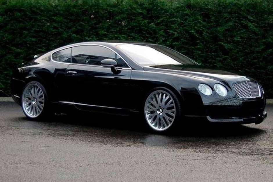 Bentley Continental GT, salah satu mobil mewah Kobe Bryant. (Booshsports.com)