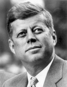 John F. Kennedy, salah satu crazy rich yang dikenal orang pelit. (Wikimedia Commons)