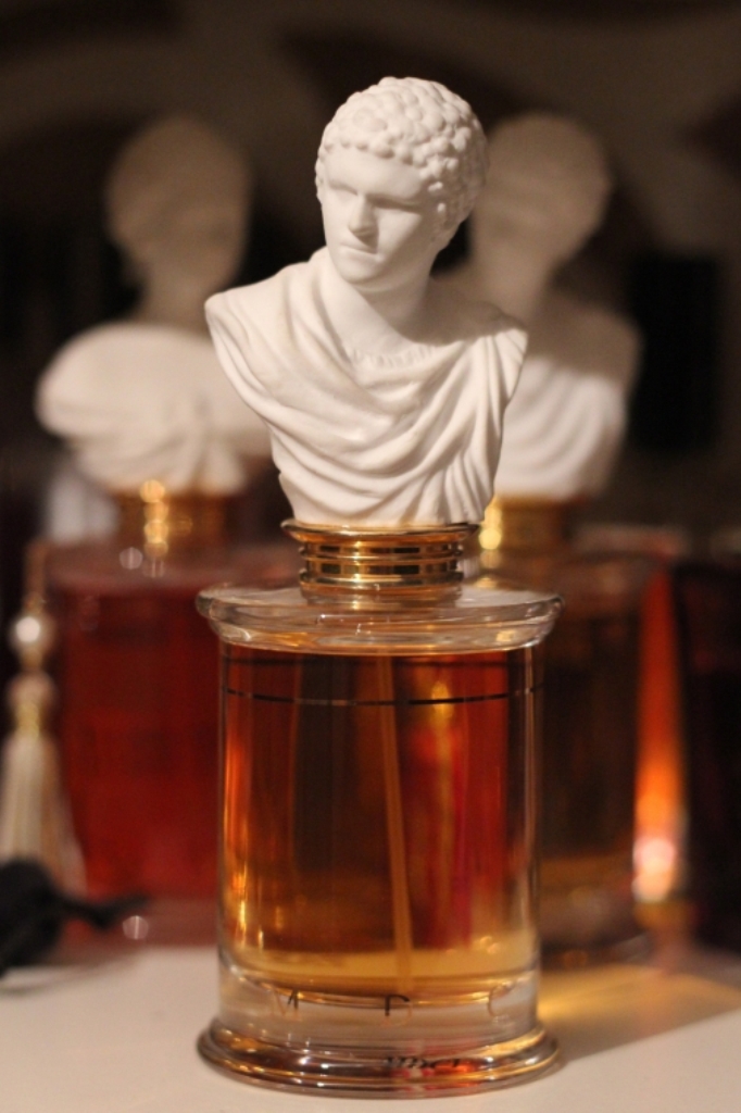 Parfum pria Ambre Topkapi. (Pouted.com)