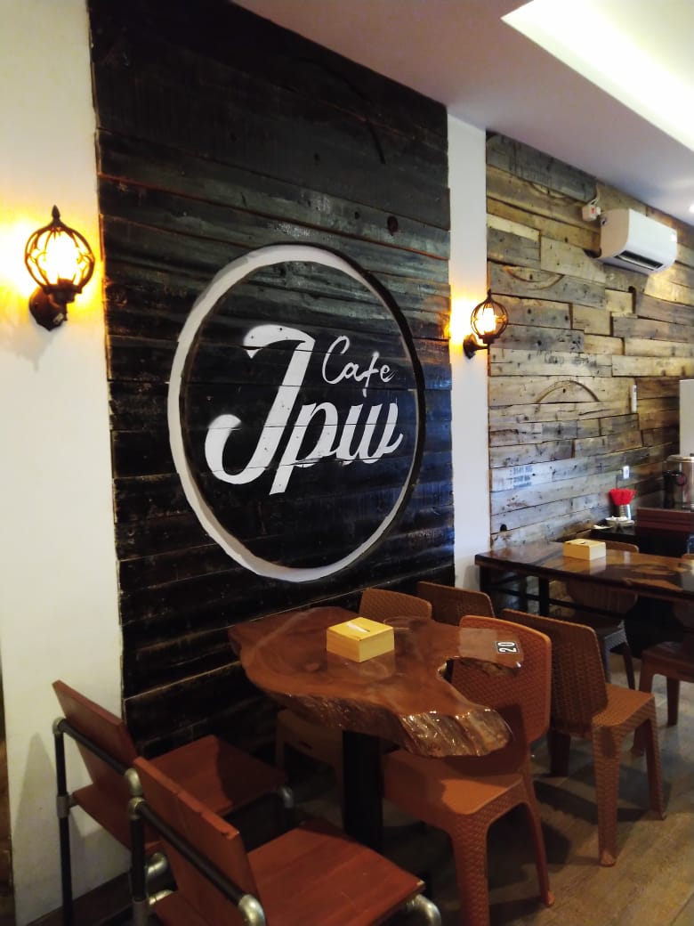 JPW coffee and showroom (MoneySmart/Nisa)