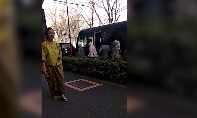 Tamu undangan pernikahan Syahrini dan Reino Barack (YouTube Cumicumi.com)