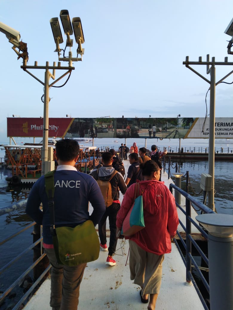 Traveller akan naik Pinisi dari Baywalk Mall, Ancol menuju Pulau Pari (MoneySmart/Nisa)