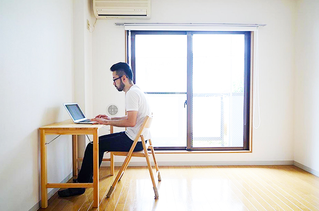 Kerap gunakan barang branded. (Shutterstock)