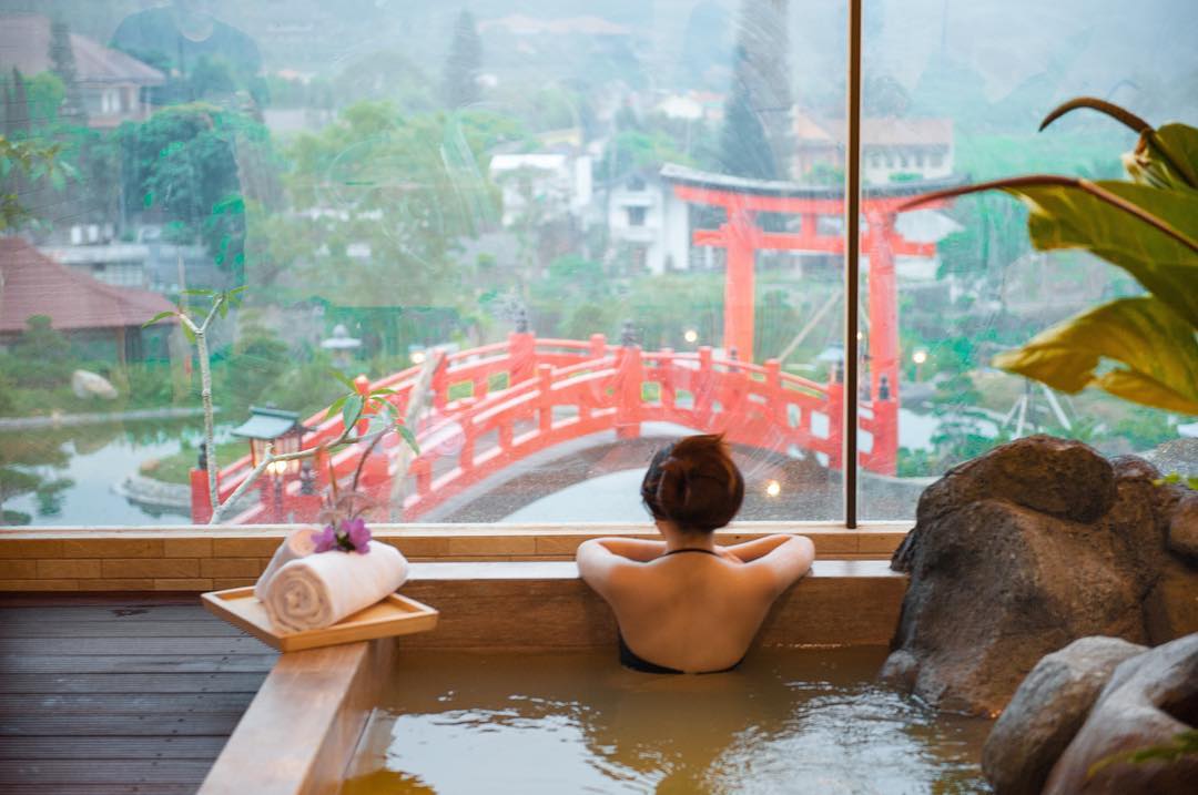 Wisata di Indonesia serasa di Jepang di Onsen Resort, Batu, Malang. (Instagram/@theonsenresortbatu)