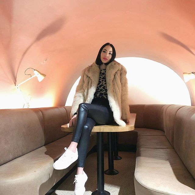 Personal shopper harus sempurna (Instagram/@_ambergordon_)