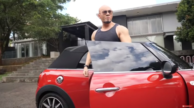 Mobil Mini Cooper S Deddy Corbuzier (YouTube)