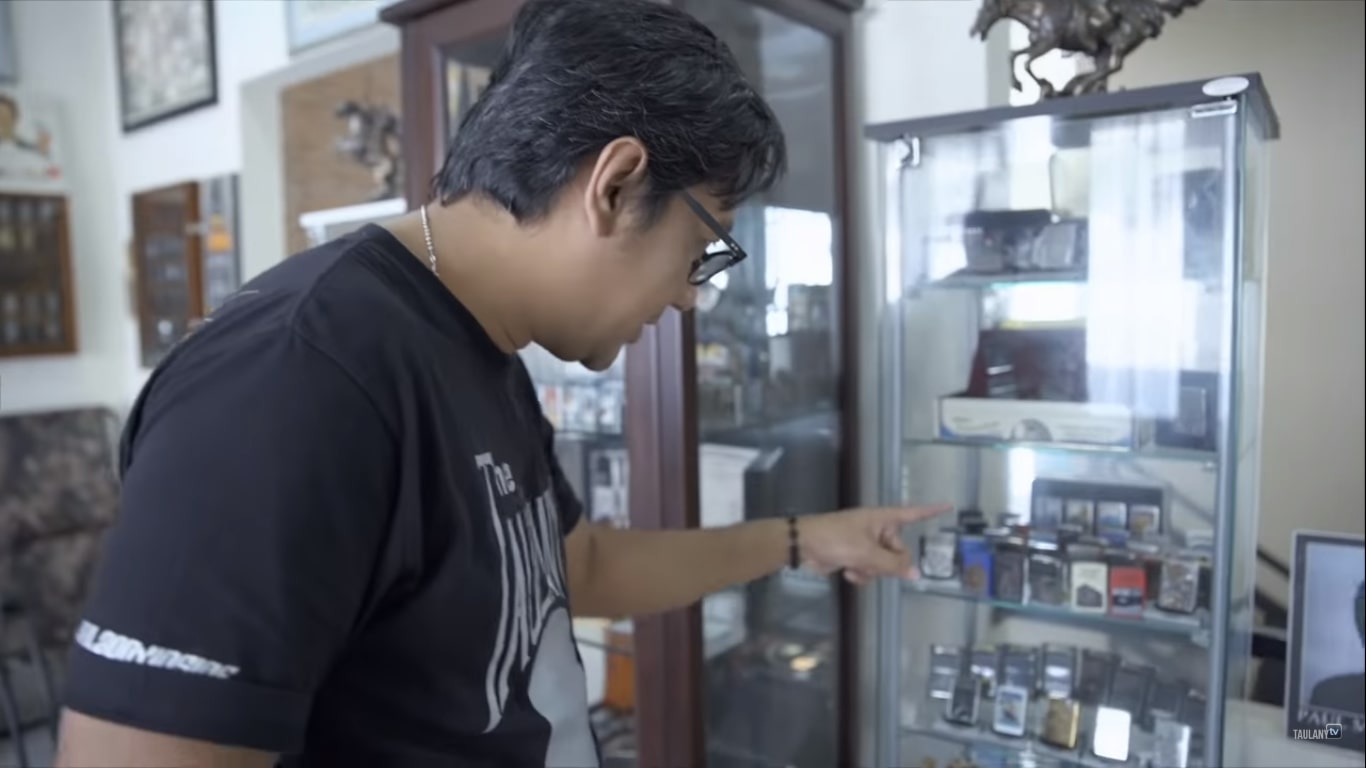 Ruang hobi di rumah Parto Struktur tangga di rumah Parto (YouTube Andre Taulany)