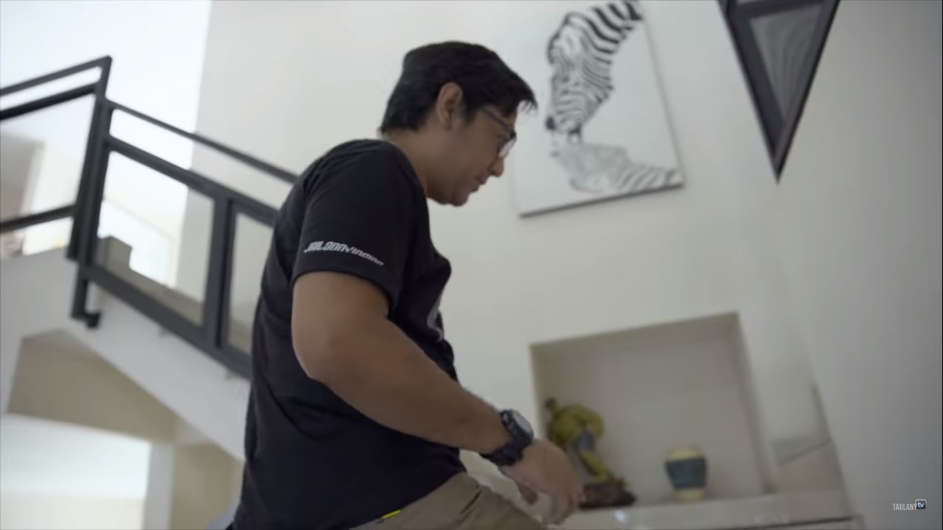 Struktur tangga di rumah Parto (YouTube Andre Taulany)