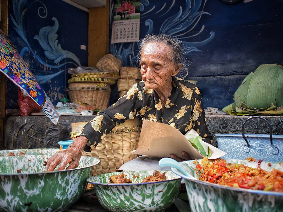 Tempat Wisata Yogyakarta, Gudeg Mbah Lindu Sosrowijayan