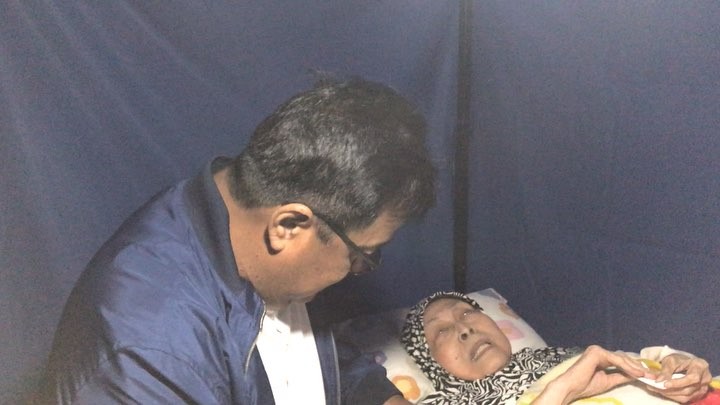 Artis bangkrut