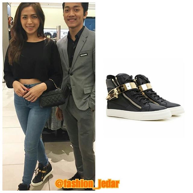 Sneakers keren