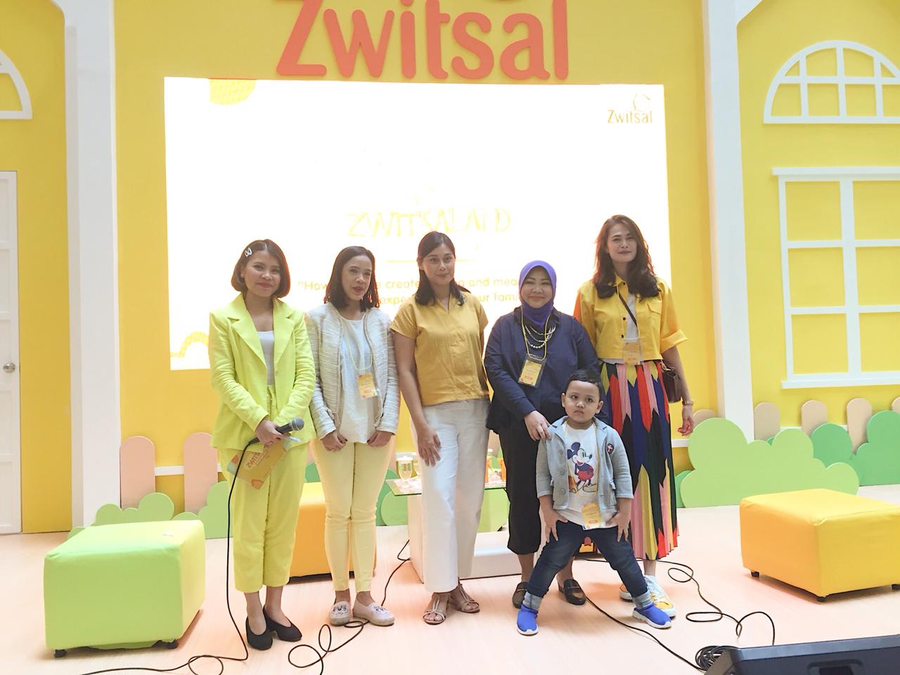 Traveloka Talkshow at Zwitsaland rayakan Hari Kartini