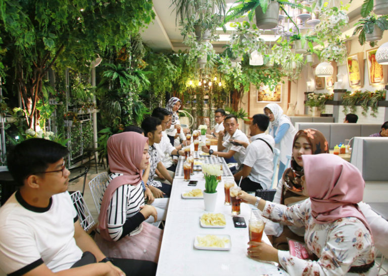 Begini Caranya Ikut Buka Puasa Bersama Yang Gak Bikin Kantong Jebol<script async src=