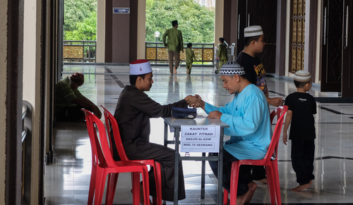 zakat fitrah dengan uang