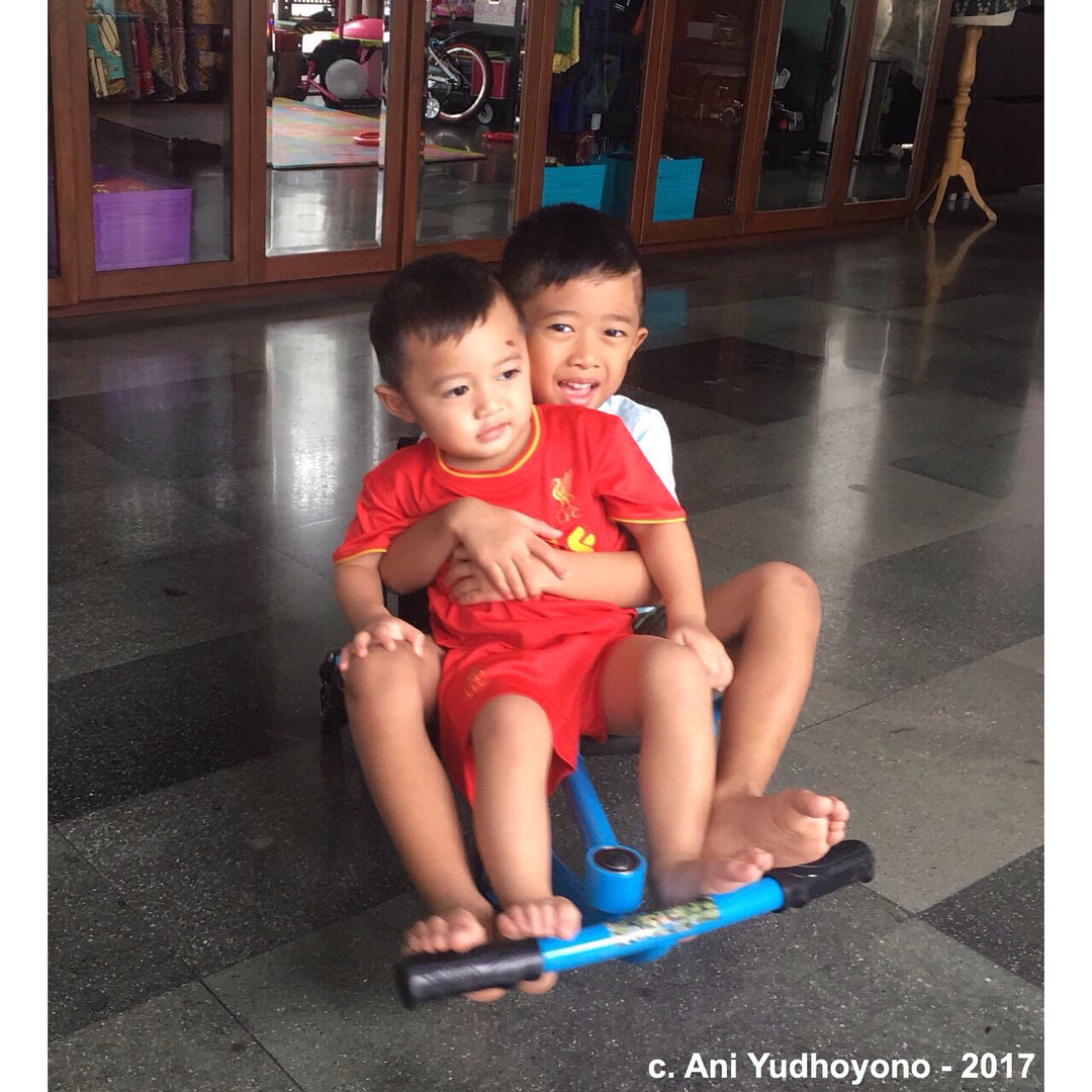 Intip Nyamannya Rumah Rumah Keluarga Sby Lewat Jepretan Ibu Ani Yudhoyono<script async src=