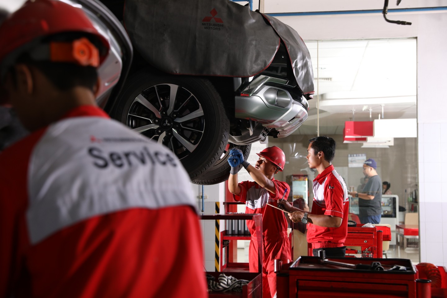mobil mitsubishi