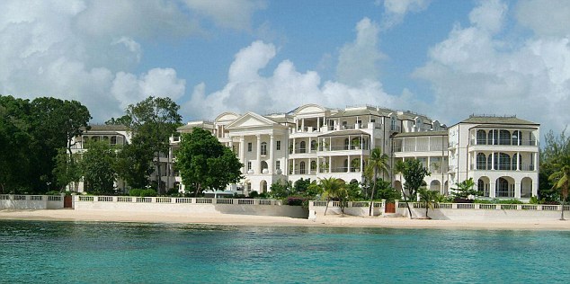 Berlantai 5 Dan Kayak Istana Intip Rumah Rihanna Di Barbados Seharga Rp 315 Miliar<script async src=