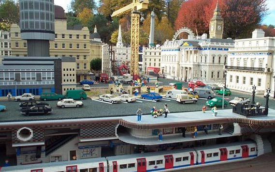 mainan lego
