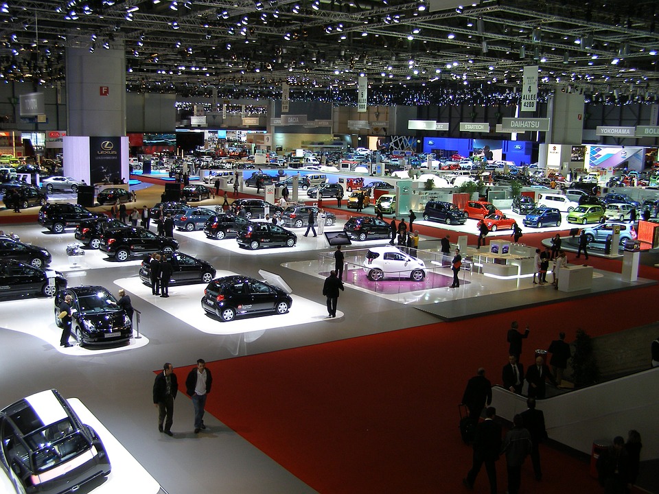 pameran mobil
