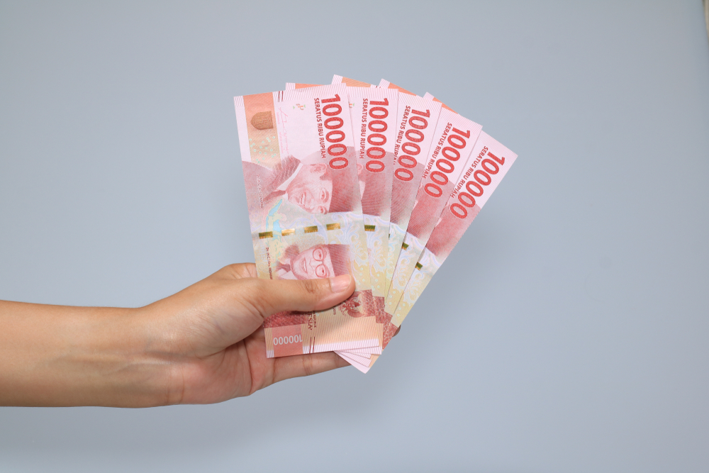 Rupiah menguat