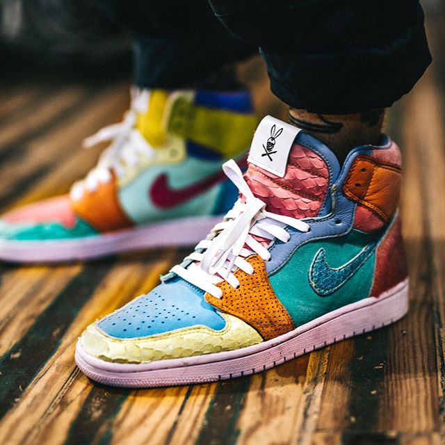 Sepatu Sneakers