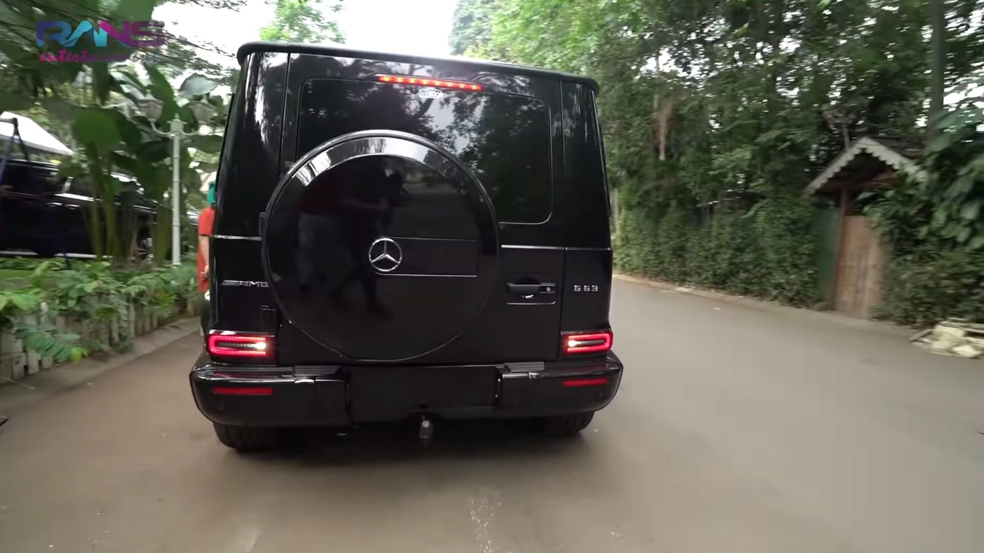 Mercedes Benz