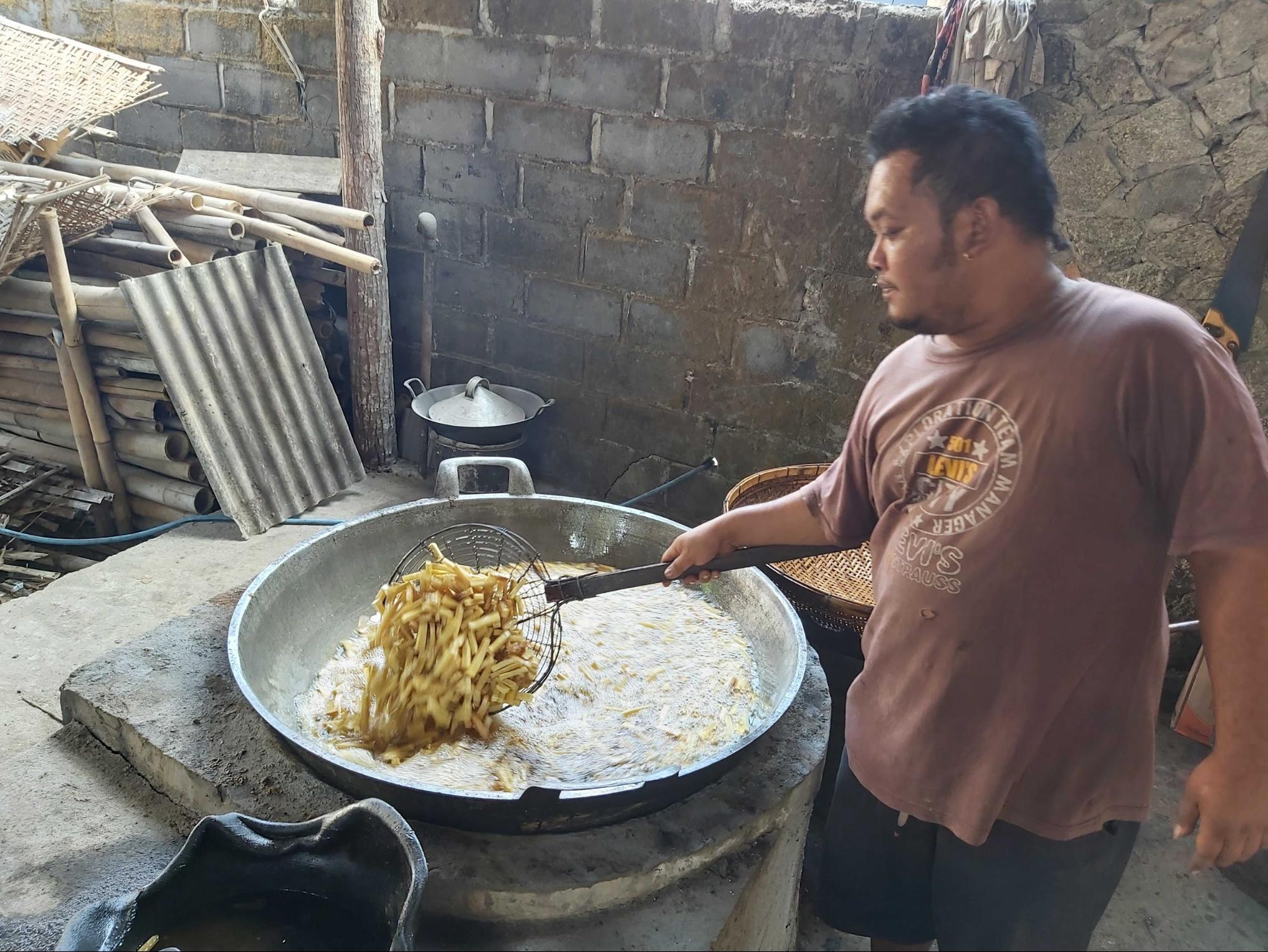 pengusaha sukun goreng