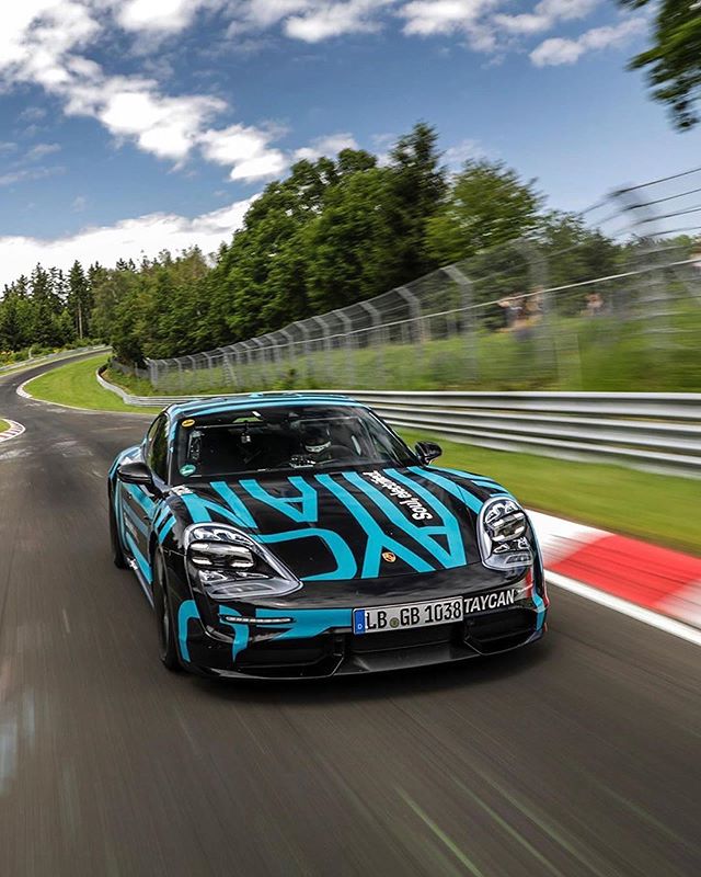Mobil Porsche