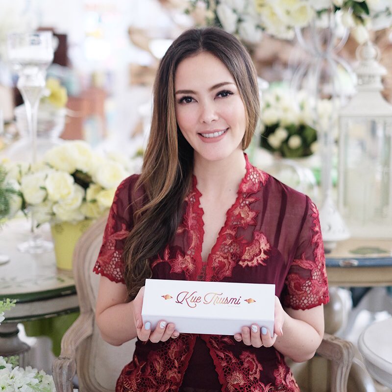 bisnis cathy sharon