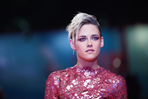 kristen stewart membintangi charlie's angels