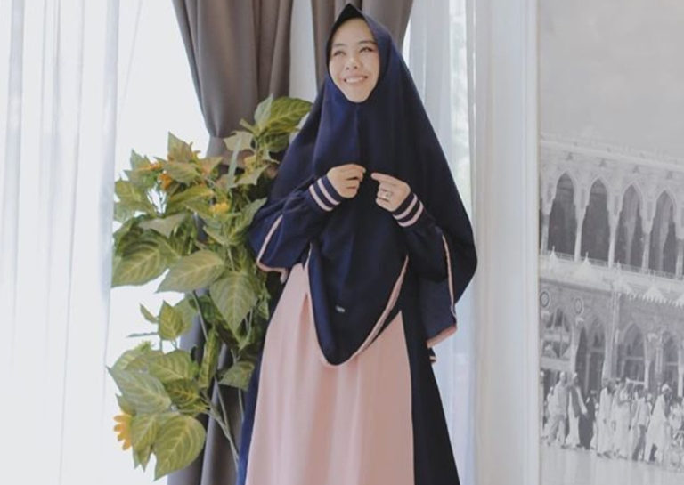 Oki Setiana Dewi