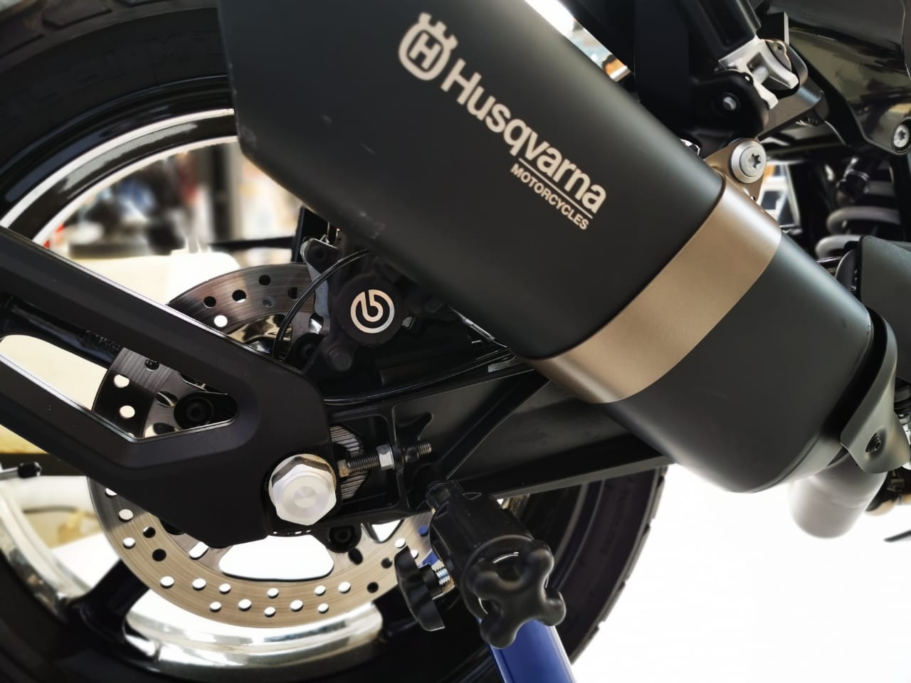 Husqvarna Svartpilen 701