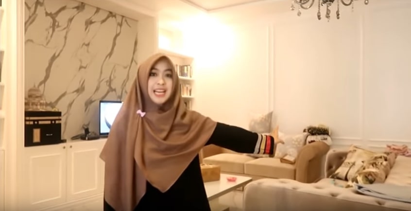 Oki Setiana Dewi