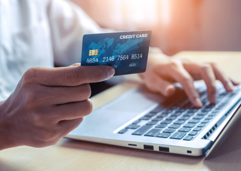 Tips aman bertransaksi online. (Shutterstock)