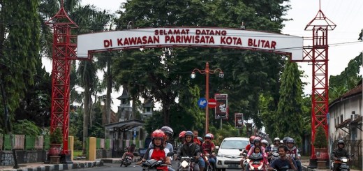 gatot eddy pramono pernah bertugas di blitar