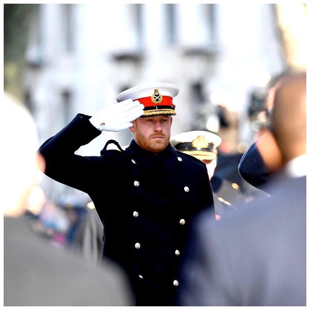 pangeran harry dan meghan markle